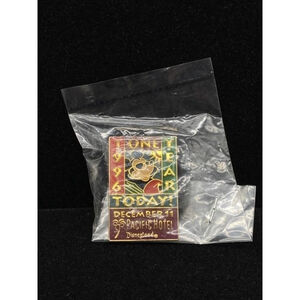 Disney Pin - Mickey Mouse - 96 Today - Pacific Hotel - Disneyland